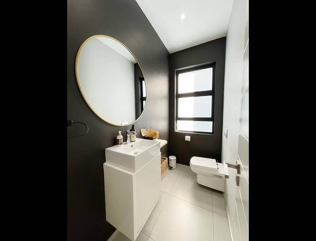 4 BEDROOM CLUSTER FOR SALE IN SANDOWN